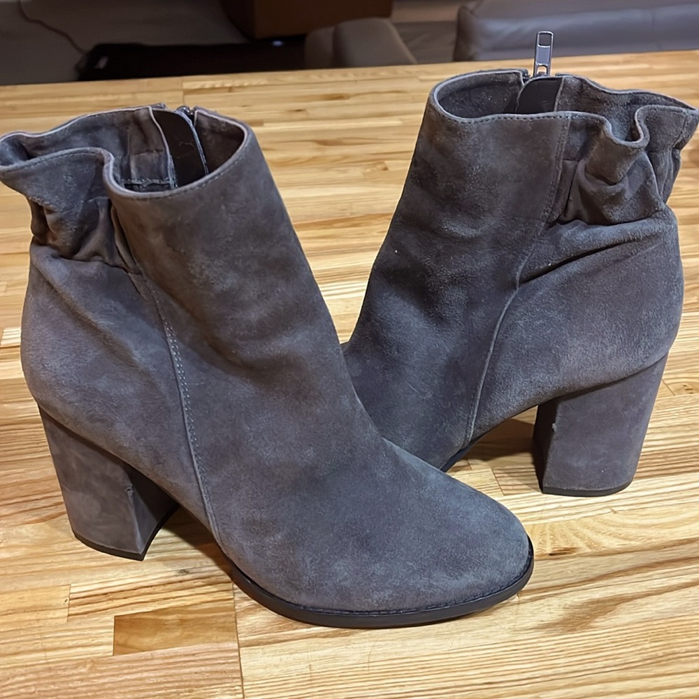 Arturo Chiang Boots - Size 9